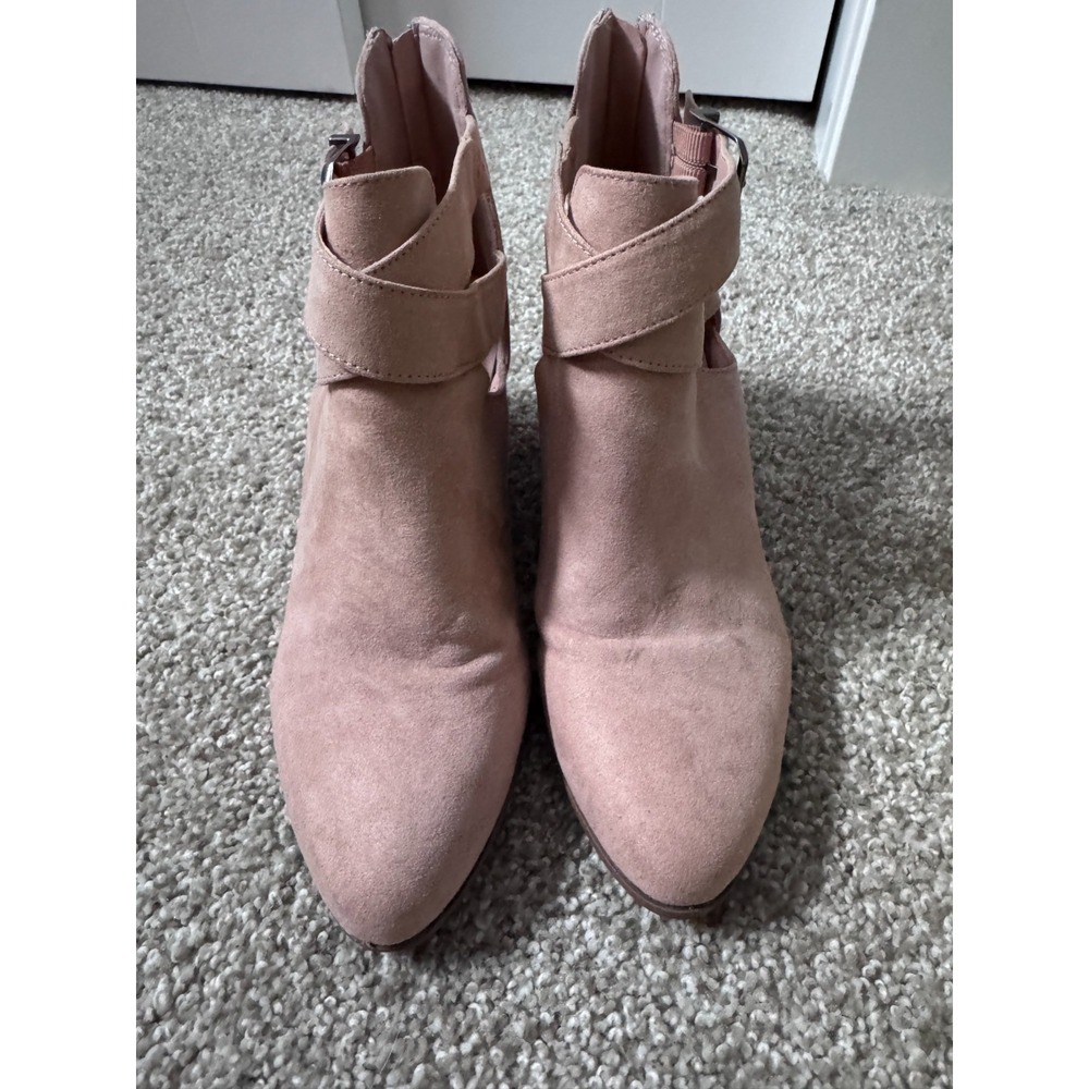 Fergalicious 7.5 Women Pink Suede Ankle Boots Buckle Booties - Picture 2 of 10